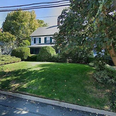 78 Ivy St, Oyster Bay, NY 11771