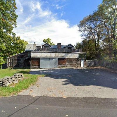 785 South St, Highland, NY 12528