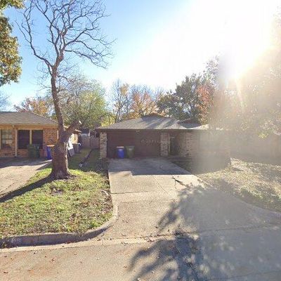 8513 Whitney Dr, Fort Worth, TX 76108