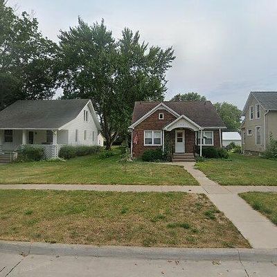 903 8 Th St, Durant, IA 52747