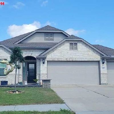 9218 Spanish Hill Dr, Baytown, TX 77521