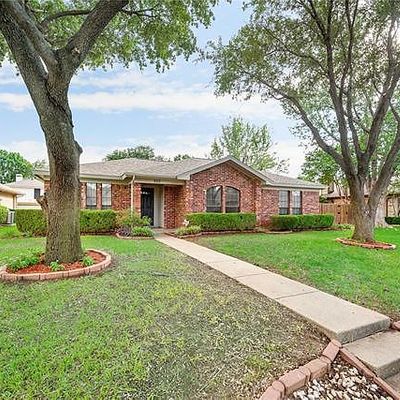 808 Blue Oak Dr, Lewisville, TX 75067