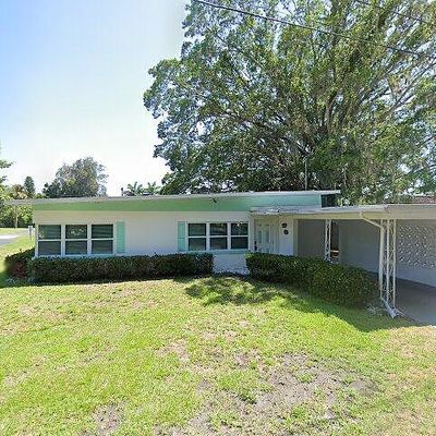 8140 Cleaves Rd, North Fort Myers, FL 33903