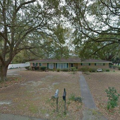 101 Edwards St, Petal, MS 39465