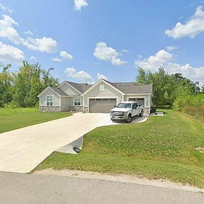 1013 Meadow View Ct, Twin Lakes, WI 53181