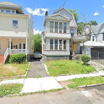 1033 Hunterdon St, Newark, NJ 07112