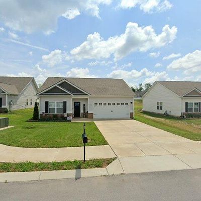 104 Daughters Ct, Shelbyville, TN 37160