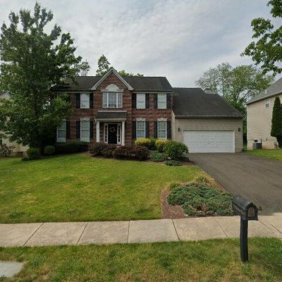 124 Redstone Dr, Warrington, PA 18976