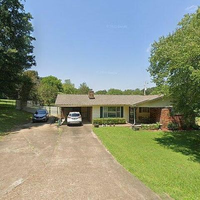 125 E Lockhart St, Camden, TN 38320