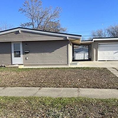 13 25 Th St Sw, Minot, ND 58701