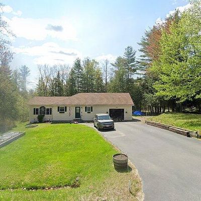 111 Axtell Dr, Oakland, ME 04963