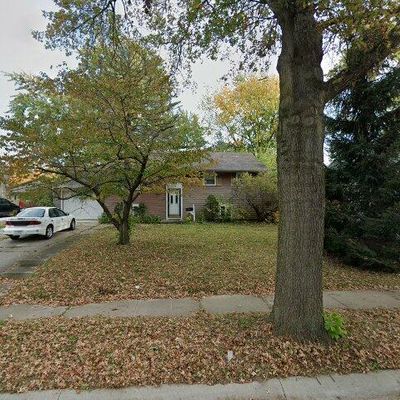 1126 Cinnamon Rd, Fort Wayne, IN 46825