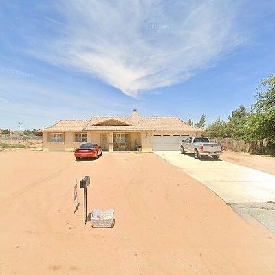 14350 Iroquois Rd, Apple Valley, CA 92307