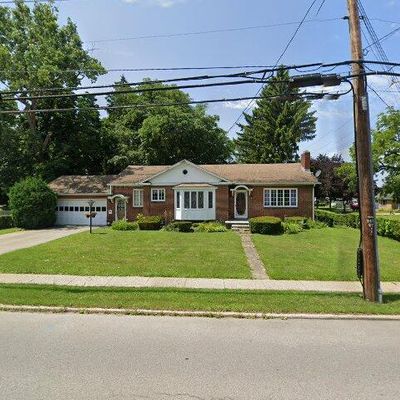 147 Lake Ave, Lancaster, NY 14086