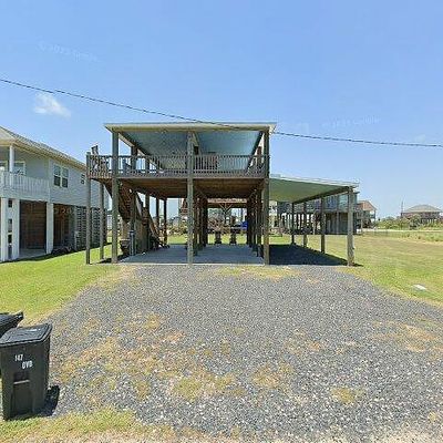 147 Ocean View Dr, Port Bolivar, TX 77650