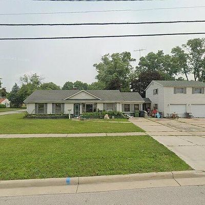1472 Michigan Ave, Maumee, OH 43537