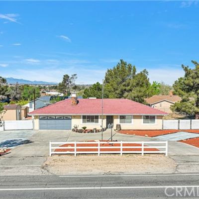 13976 Apple Valley Rd, Apple Valley, CA 92307