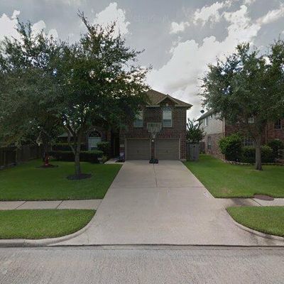 17723 Fairgrove Park Dr, Houston, TX 77095