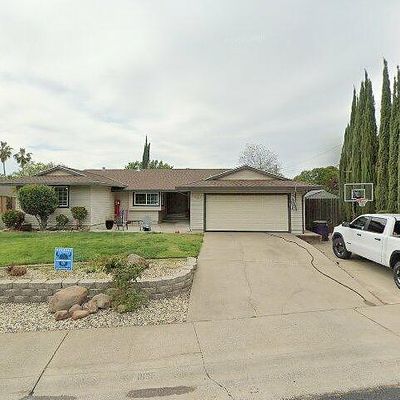 1805 Queens Ct, Roseville, CA 95661