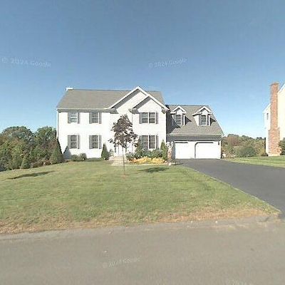 193 Stone Hill Dr, Rocky Hill, CT 06067