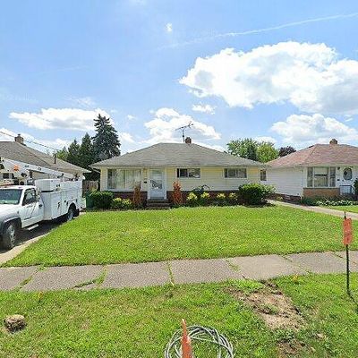 16312 Mendota Ave, Maple Heights, OH 44137