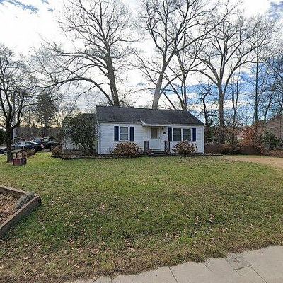 174 Spring St, Windsor Locks, CT 06096