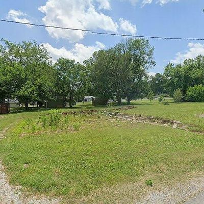 2308 Quality St, Culleoka, TN 38451