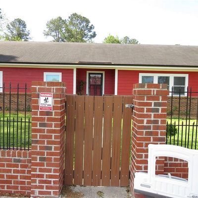 303 Holly St, Lumberton, NC 28358