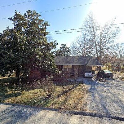 306 Camp Dr, Fayetteville, TN 37334