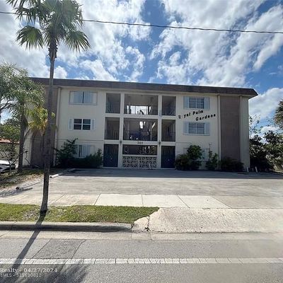 348 S Federal Hwy #21, Dania, FL 33004