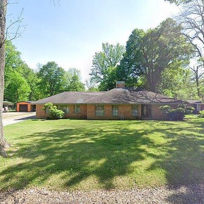 3567 Forest Dr, Greenville, MS 38703