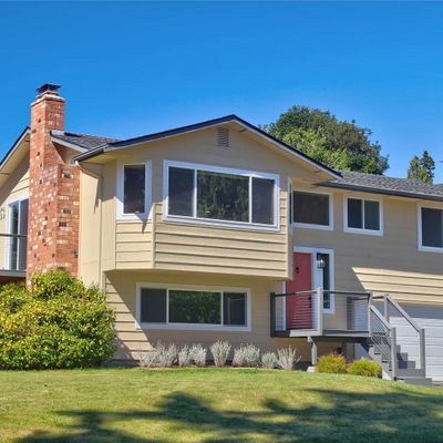 361 Grandview Ave, Camano Island, WA 98282