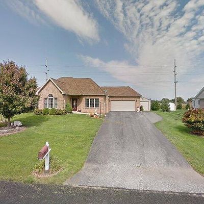 31 Summer Breeze Ln, Chambersburg, PA 17202