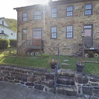 425 S Water St, Mill Hall, PA 17751