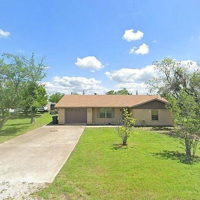 407 N Broad St, Coupland, TX 78615
