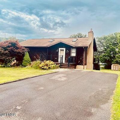 529 Lakeview Rd, White Haven, PA 18661