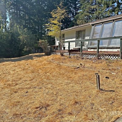5521 Levage Dr, Florence, OR 97439