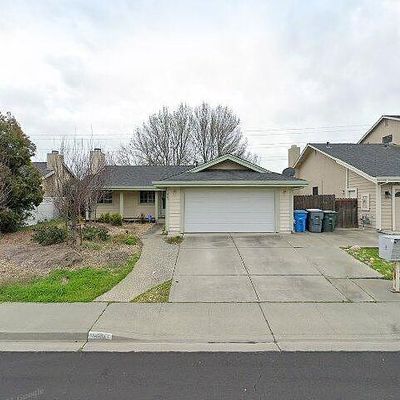 567 Shannon Dr, Vacaville, CA 95688