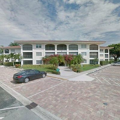 5 High Point Cir W #104, Naples, FL 34103