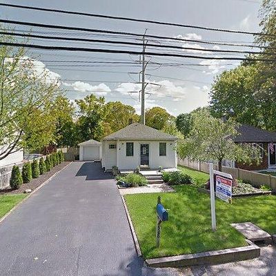 508 Michigan St, Ronkonkoma, NY 11779