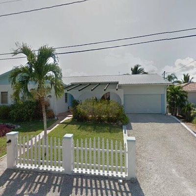 66 Colson Dr, Summerland Key, FL 33042
