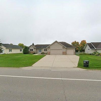 669 S Shore Dr, Detroit Lakes, MN 56501