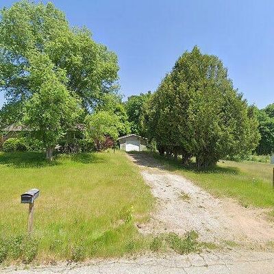 6696 Yarwood Rd, Gillett, WI 54124