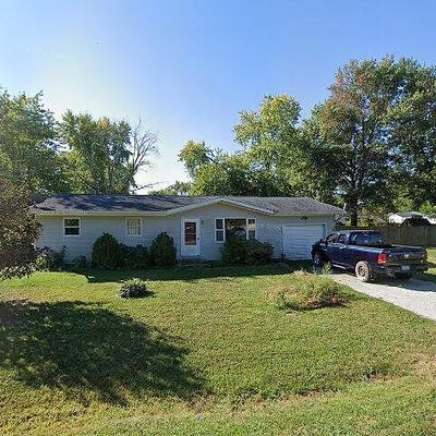 710 Field St, Altamont, IL 62411