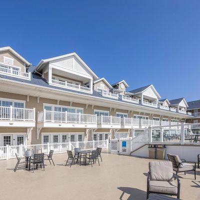 719 E 10 Th St #304, Ocean City, NJ 08226