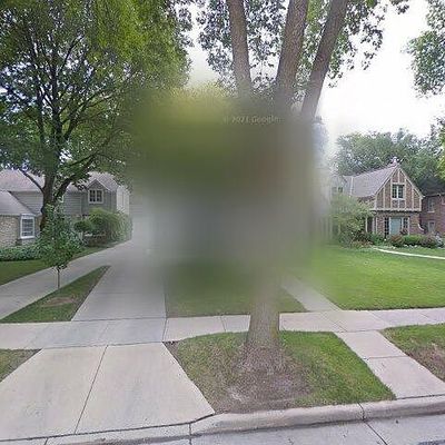 6034 N Bay Ridge Ave, Milwaukee, WI 53217