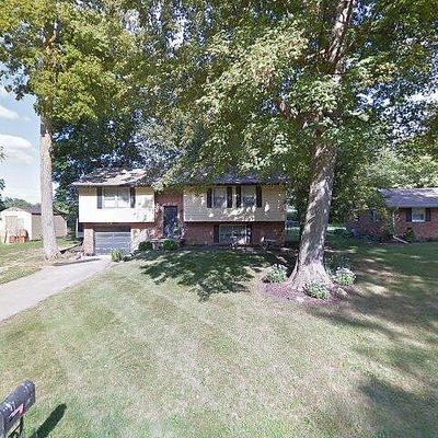 818 Yorkshire Rd, Anderson, IN 46012
