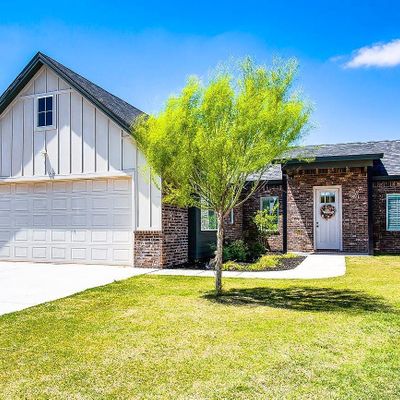 821 N 6 Th Cir, Wolfforth, TX 79382