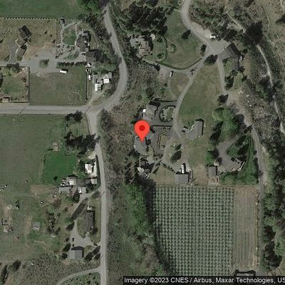 8 Valley View Park Dr, Omak, WA 98841
