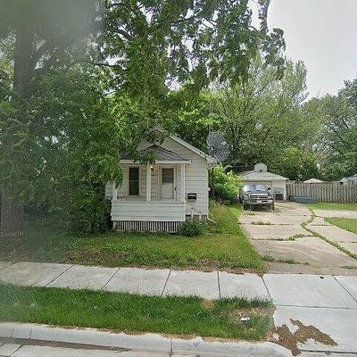 1031 W Atherton Rd, Flint, MI 48507